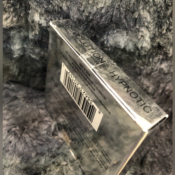 NIB- SEALED! Makeup Revolution London Ultra Strobe Balm - HYPNOTIC - Picture 4 of 5